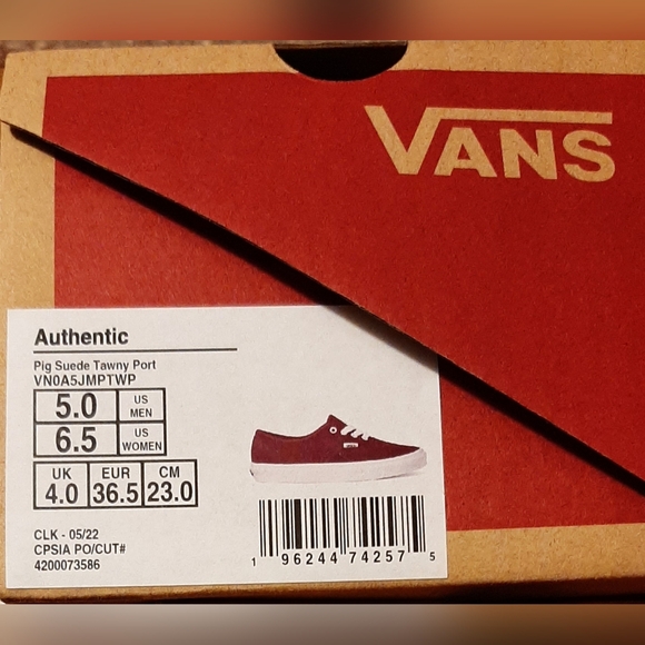 Vans Authentic Pig Suede *NWT* - Picture 6 of 6